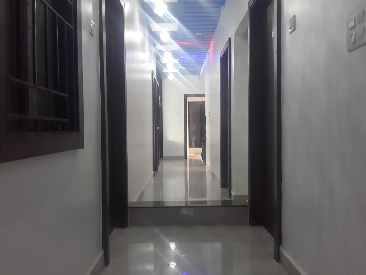 Hotel Holiday Era Aurangabad  Buitenkant foto